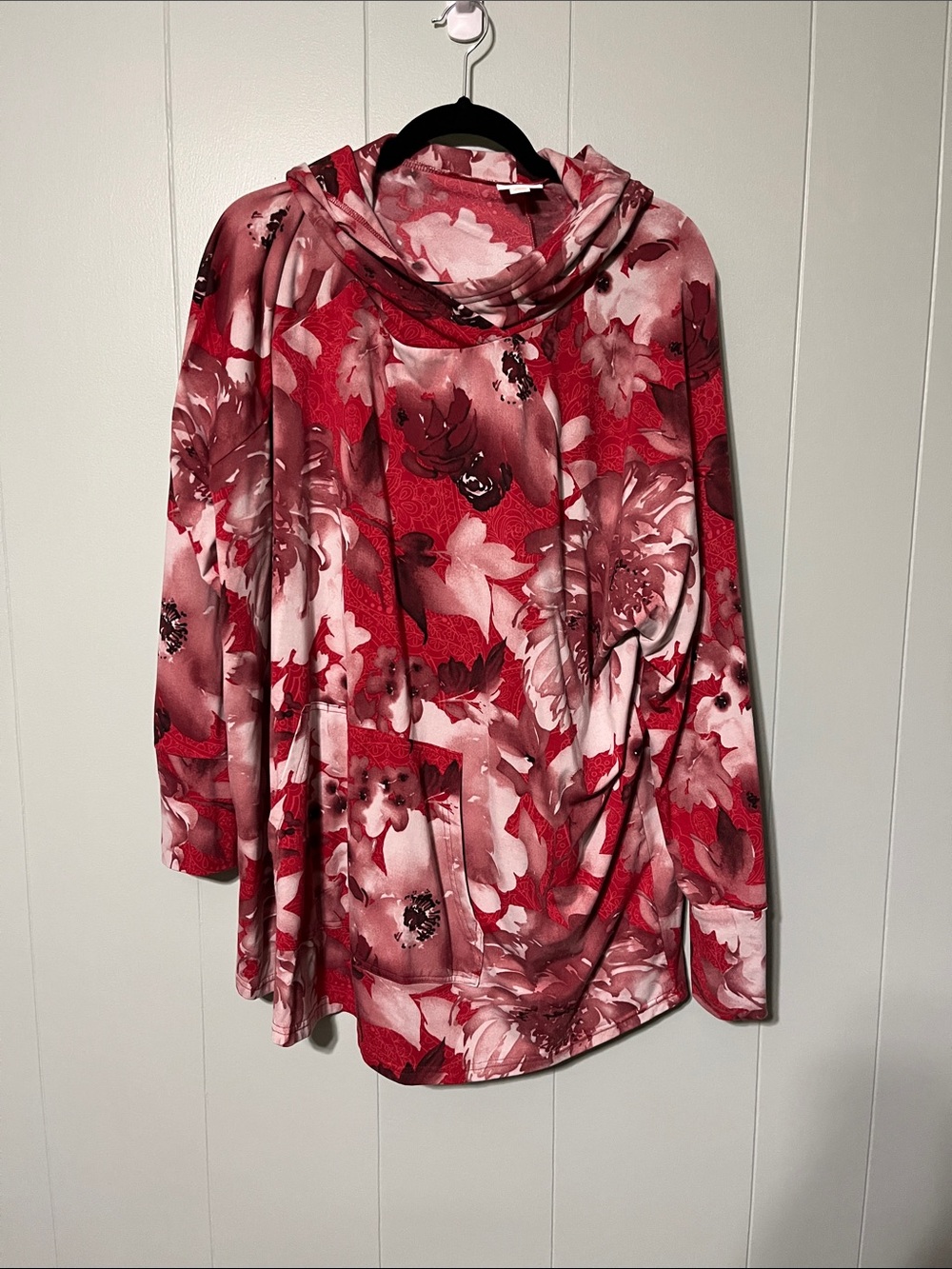 LuLaRoe Amber Red and Pink Floral Top